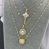 18K gold plated Stainless steel Flower necklace, Intensity