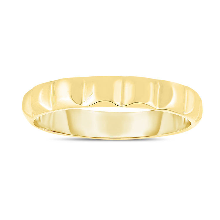 14K Gold Single Row Pyramid Ring